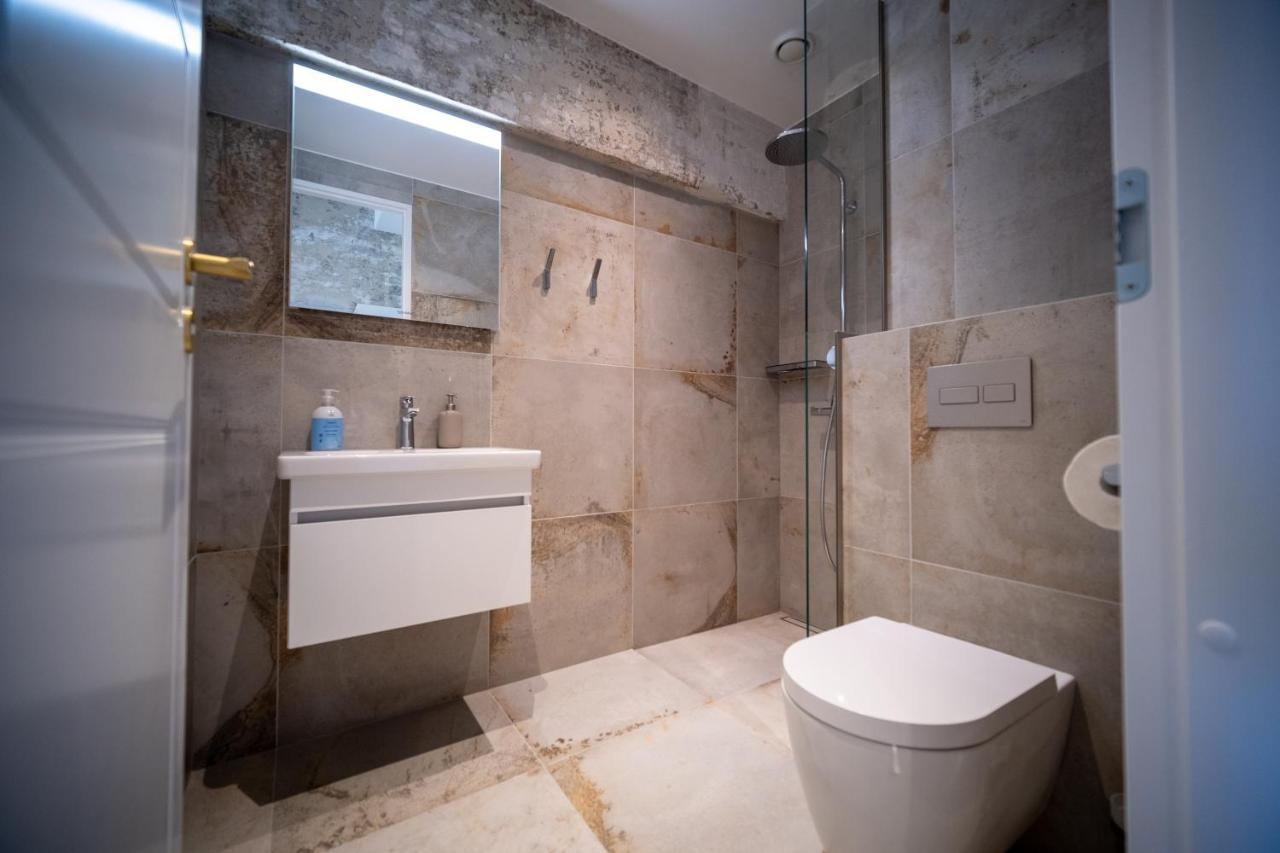 Baltic Accommodation - Urban Style Apartment Талин Екстериор снимка
