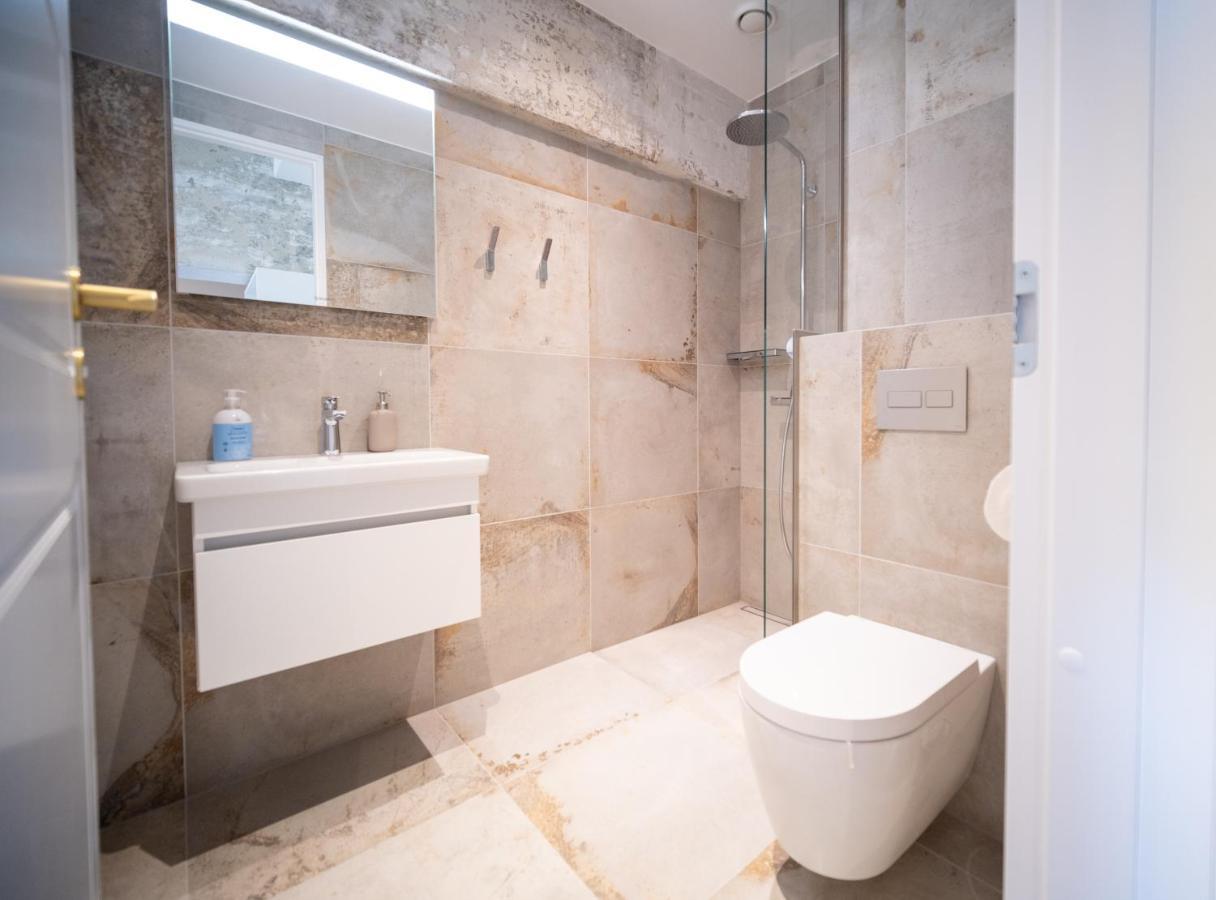 Baltic Accommodation - Urban Style Apartment Талин Екстериор снимка