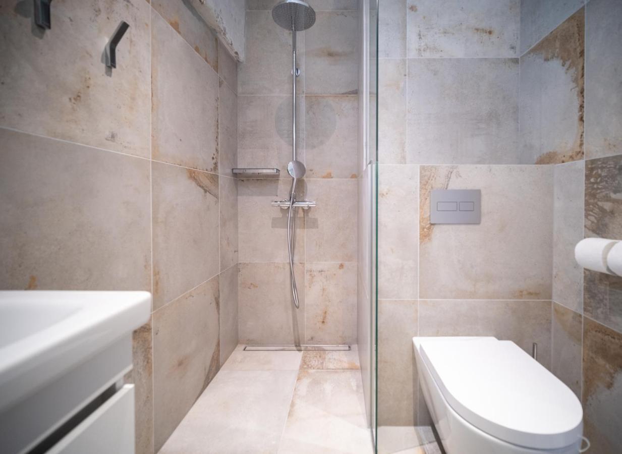 Baltic Accommodation - Urban Style Apartment Талин Екстериор снимка